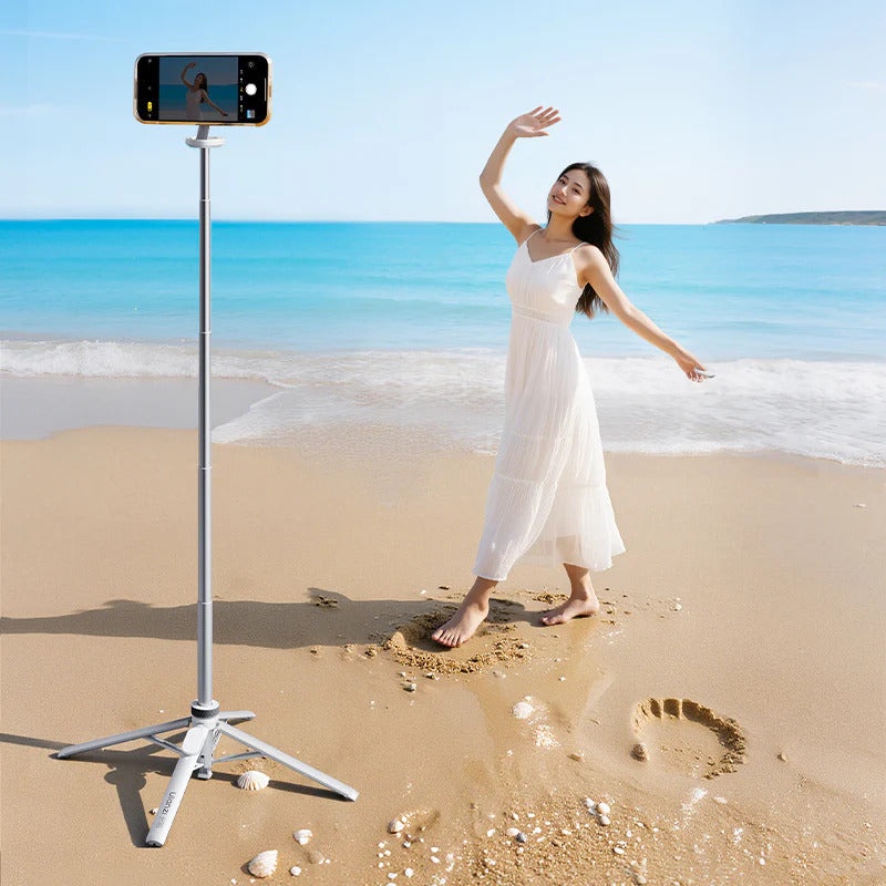 Ready to shoot anywhere, with remote control