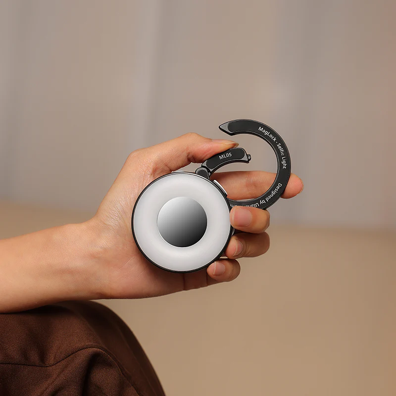 Clip & Go, Perfect for On-the-Move Shots